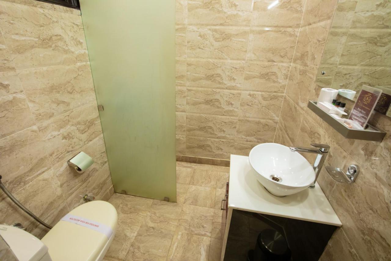 Hotel Surya International Делі Екстер'єр фото